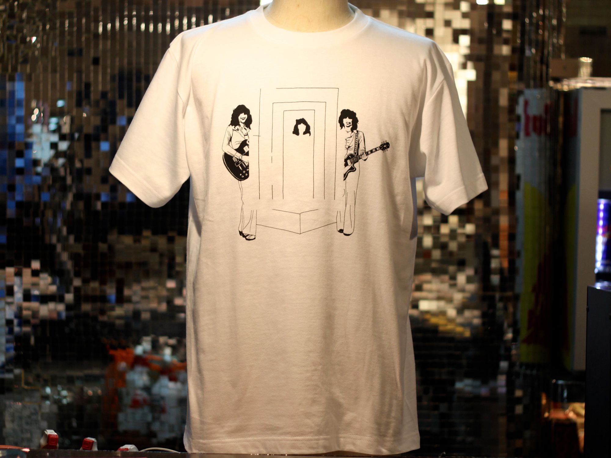 LIQUIDROOM 10周年記念スペシャルTシャツ、五木田智央、坂本慎太郎、古田泰子（TOGA）によるデザインを発表！neol.jp