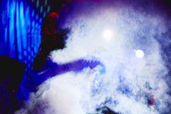 被写体はBO NINGEN! 鳥居洋介、初の写真集『BO』を出版。記念の写真展