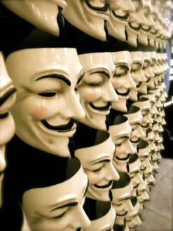映画『Vフォー・ヴェンデッタ』で有名になったGuy Fawkes Mask.　