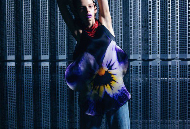NeoL Magazine JP | Fashion Direction / Photo Editor : Lina Hitomi | Interview&Text: Ryoko Kuwahara | Executive Producer: Lisa Tanimura | Photographer:Toshiaki Kitaoka | Stylist: Koji Oyamada | Hair&Make-up: Rie Shiraishi | Models: Alek, Morgan | Clothes sponsored by Farfetch #NeoLMagazine #christopherkane #pacorabanne #fashion #fashionphotography #farfetch #ファーフェッチ