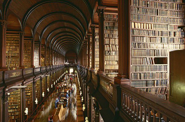 The-Most-Gorgeous-Libraries-In-The-World-City-Library-DUBLIN-TRINITY-LIBRARY-iStock