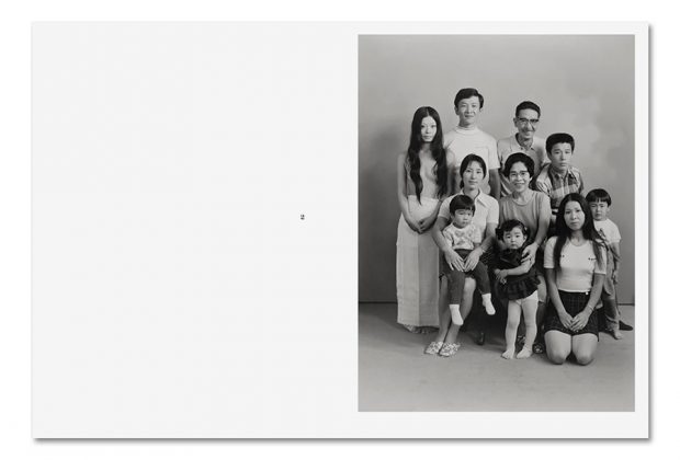 深瀬昌久が生前に手がけた最後の1冊『FAMILY / 家族』neol.jp