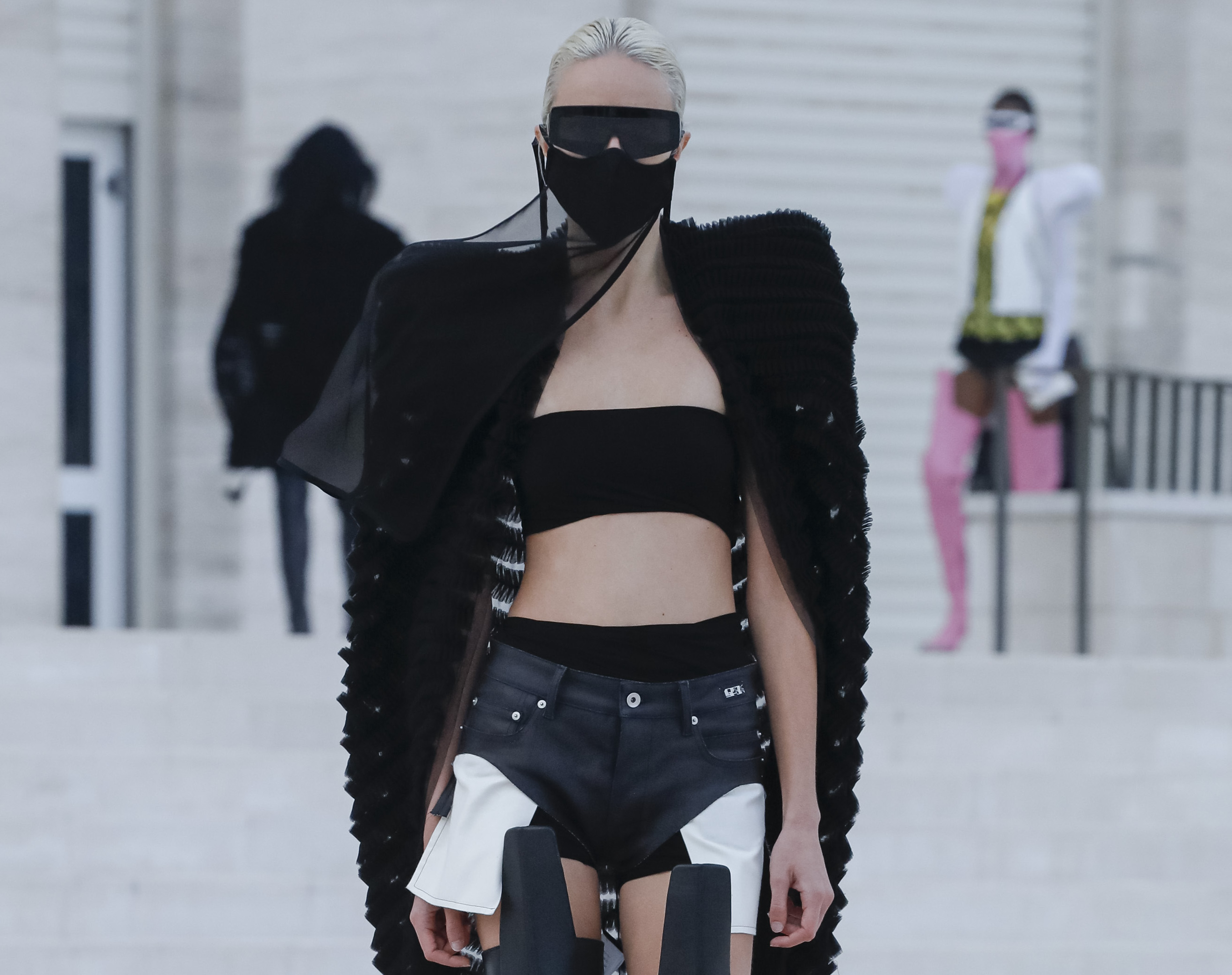 冥界に流れる炎の川、PHLEGETHONをテーマにしたRick Owens SS21