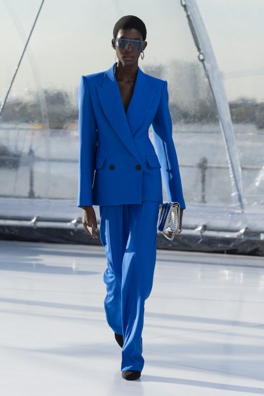 Alexander McQueen 2023年ウィメンズ春夏コレクション｜Infoseekニュース