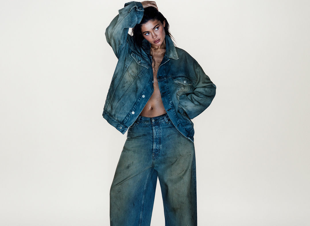 Acne StudiosがKylie Jennerを起用した2023年秋冬デニム Acne StudiosがKylie Jennerを起用した2023年秋冬デニム